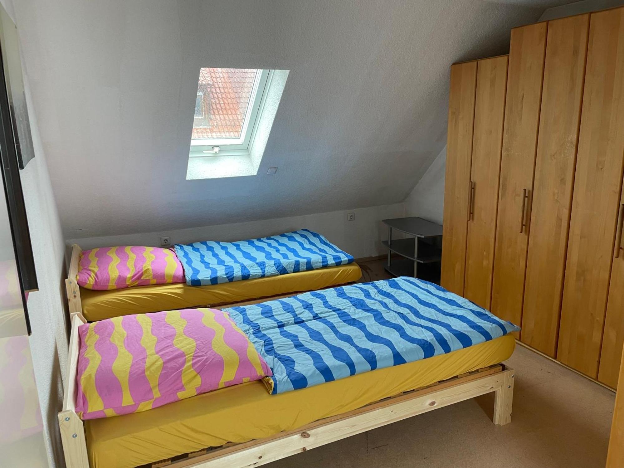 Haus Dambacher - Arbeiter-Monteurzimmer Nuertingen Ngoại thất bức ảnh