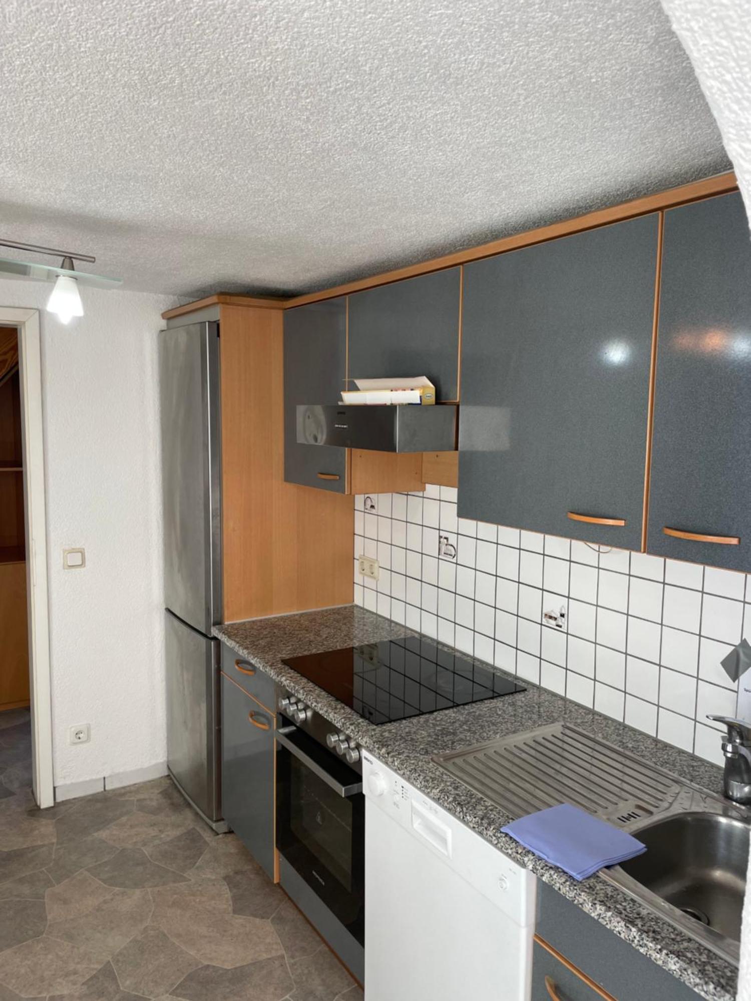 Haus Dambacher - Arbeiter-Monteurzimmer Nuertingen Ngoại thất bức ảnh